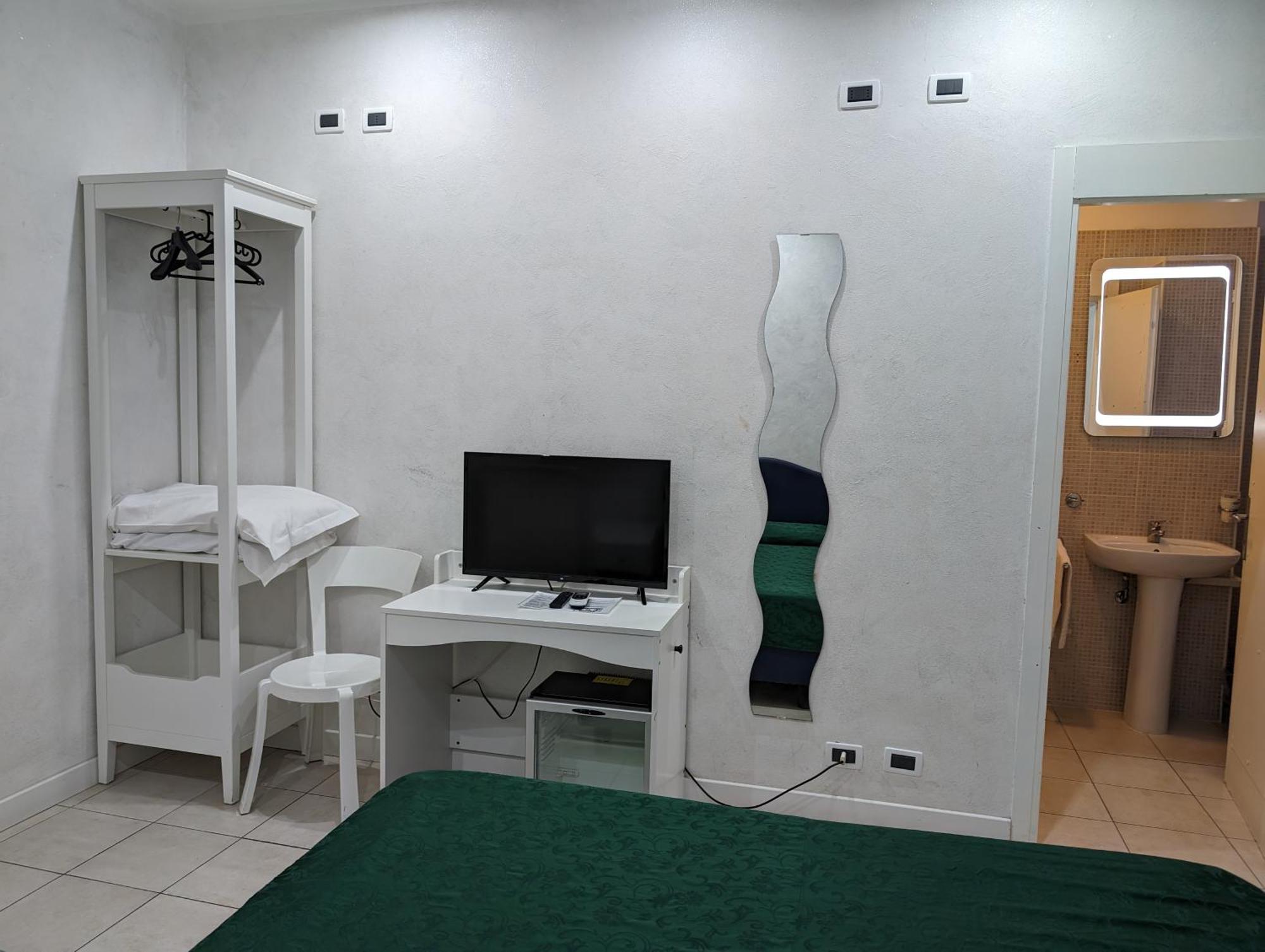 Pollon Inn Сан Ремо Екстериор снимка